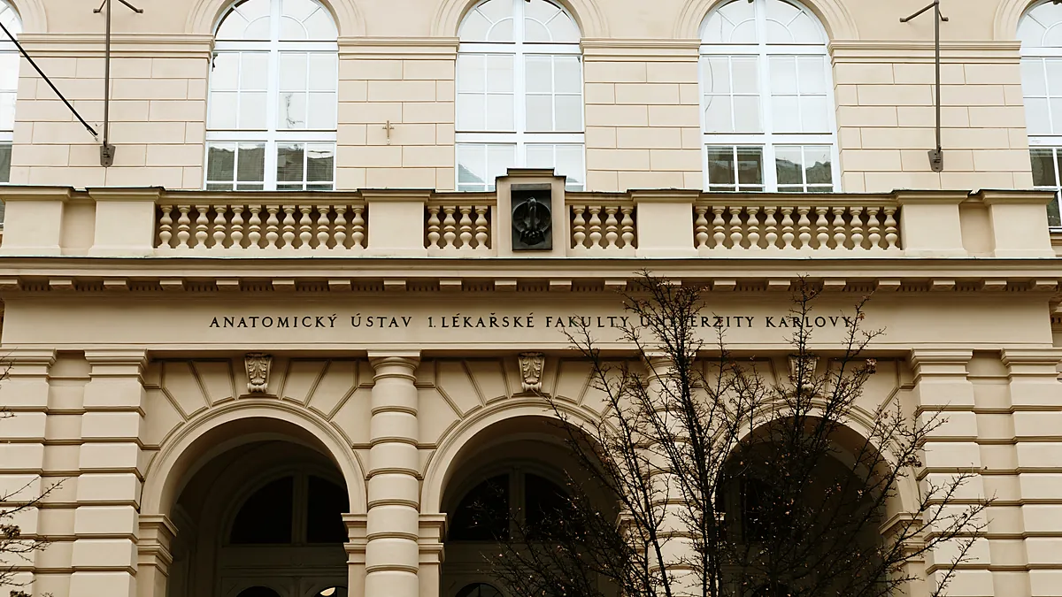 Anatomický ústav 1. lékařské fakulty Univerzity Karlovy v Praze.